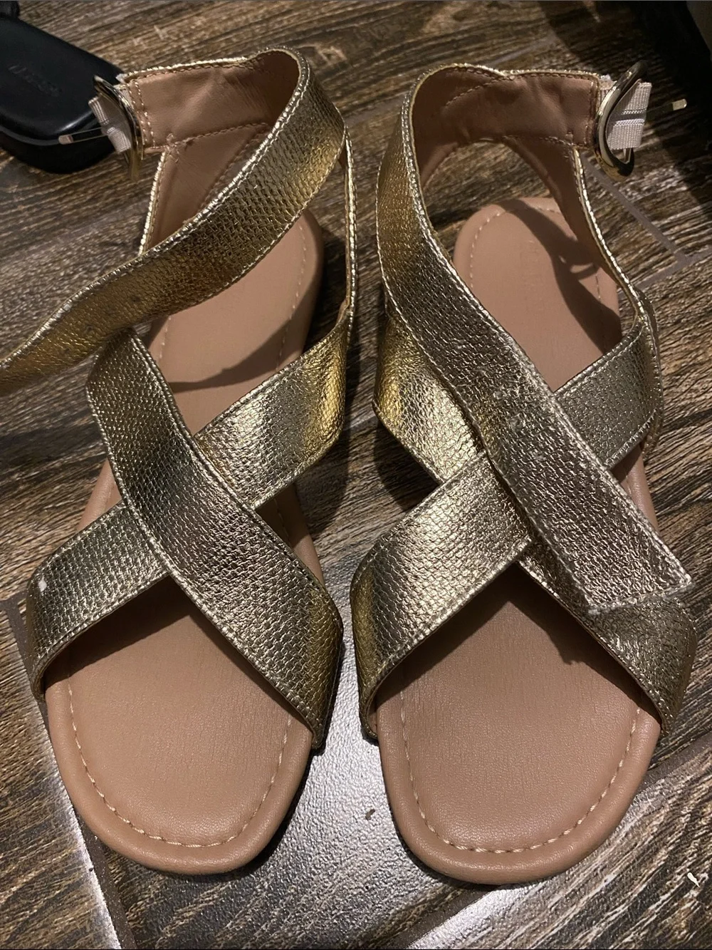 Old Navy Metallic Gold Crisscross Strap women’s Sandals